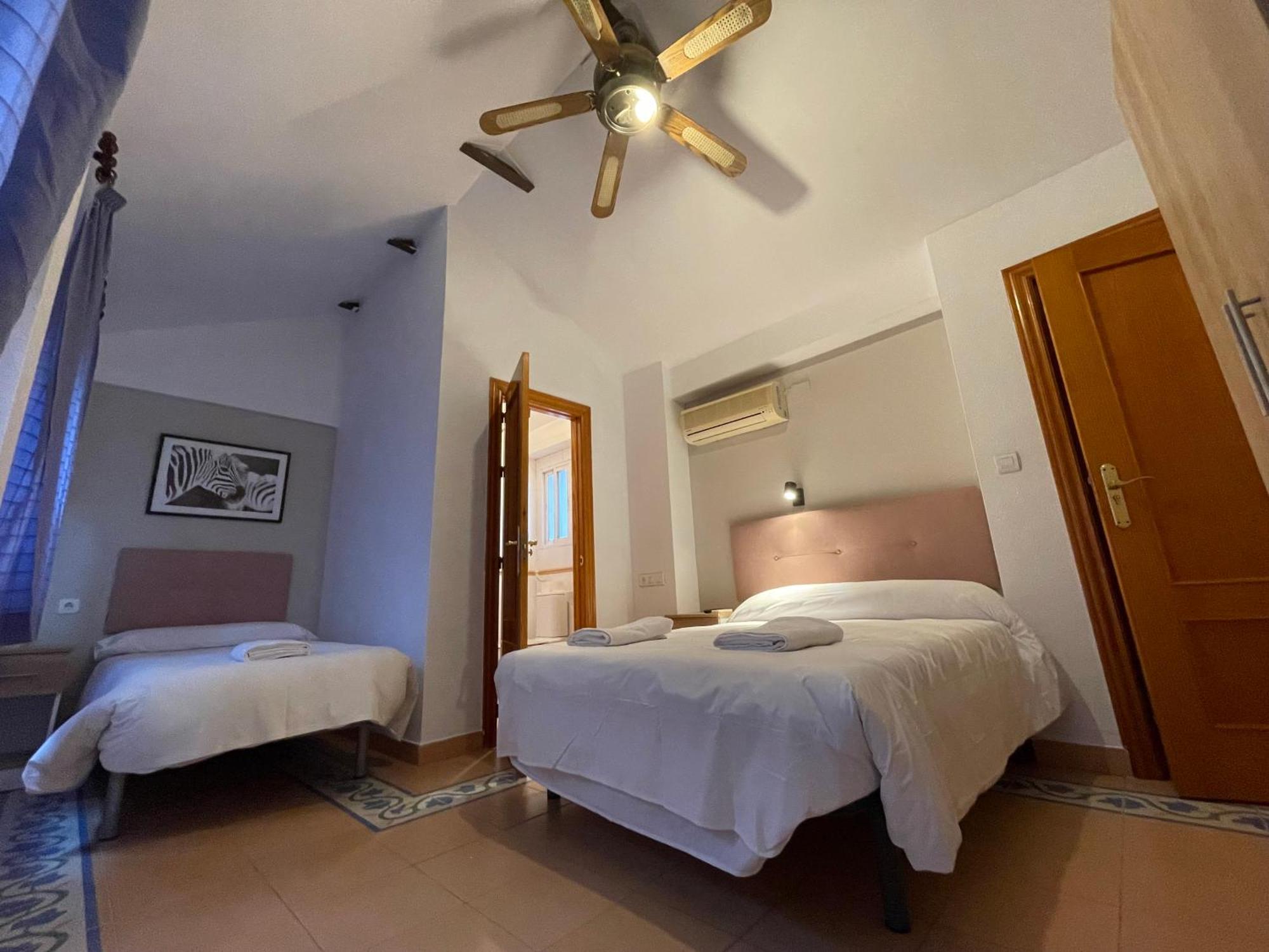 Suenos De Lorca Guest House Granada Exterior photo